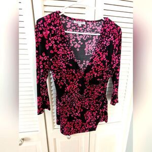 Jennifer Lopez Petite sz S Mesh Pinks/Black Animal Print 3/4 Sleeve V-neck Top